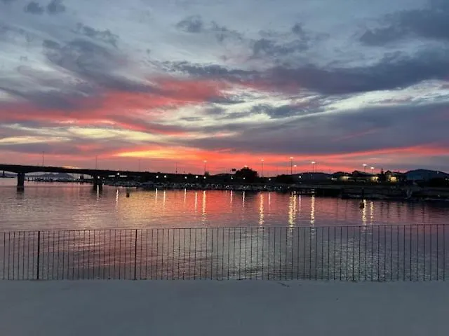 En Cerca Del Mar Vigo
